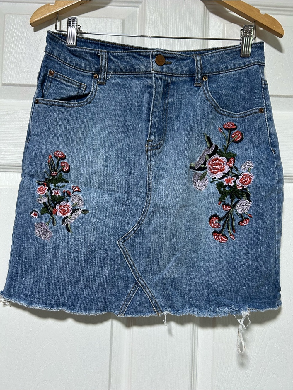 NWT For The Republic Floral Denim Skirt 8/28